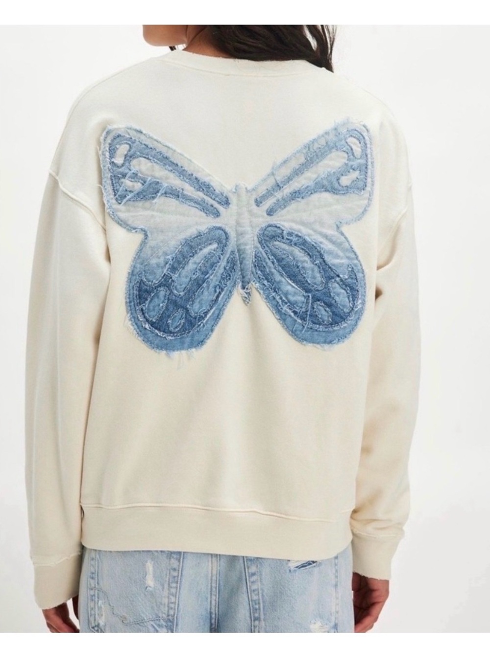 Tricia Fix Free People cream Sweatshirt with Denim Blue Butterfly Applique M - Picture 6 of 7